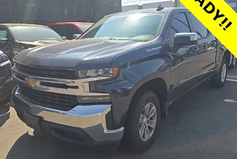 2022 Chevrolet Silverado 1500 LT photo 1