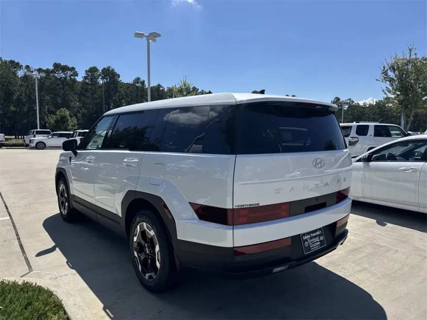 2026 Hyundai Santa Fe SE photo 1