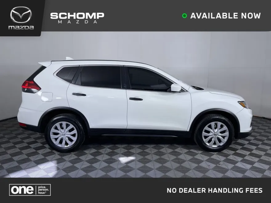 2017 Nissan Rogue S photo 1