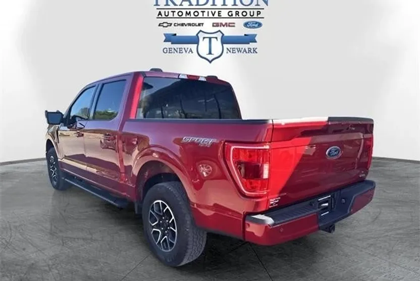 2022 Ford F-150 XLT photo 1