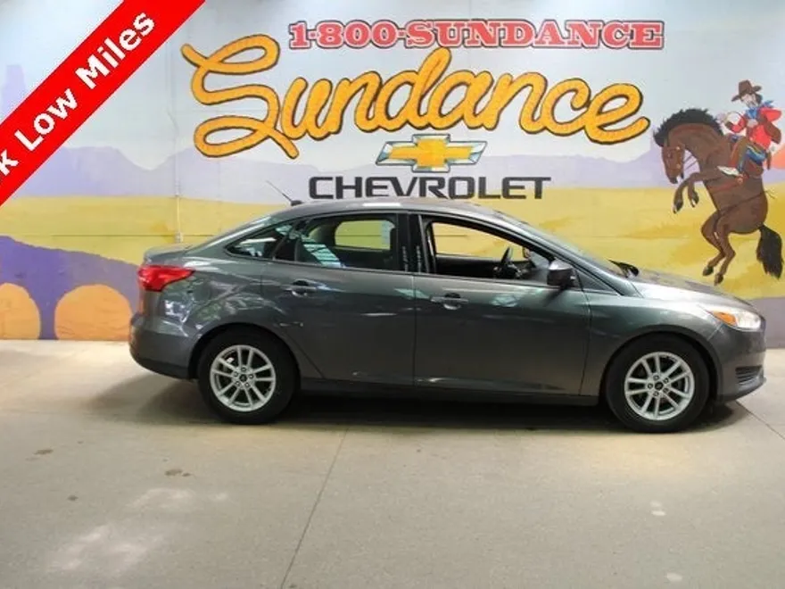 2018 Ford Focus SE photo 1