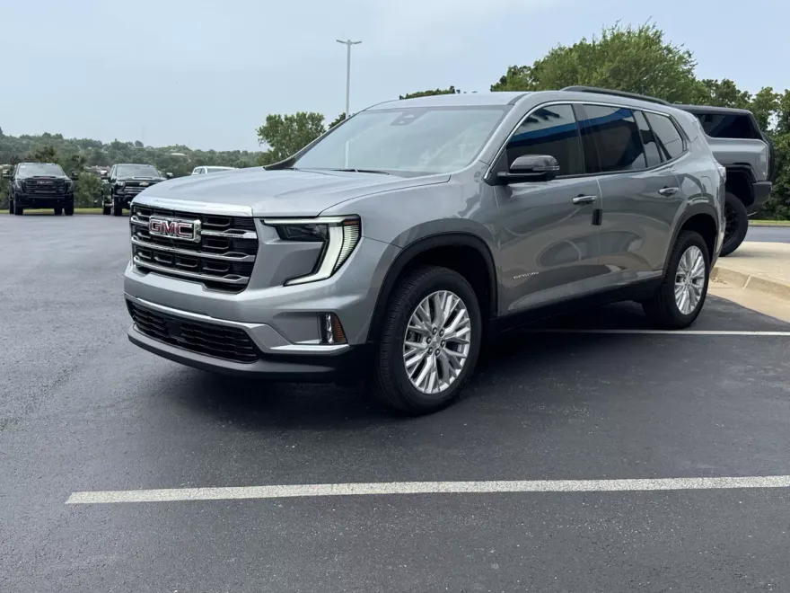 2025 Gmc Acadia Elevation photo 1