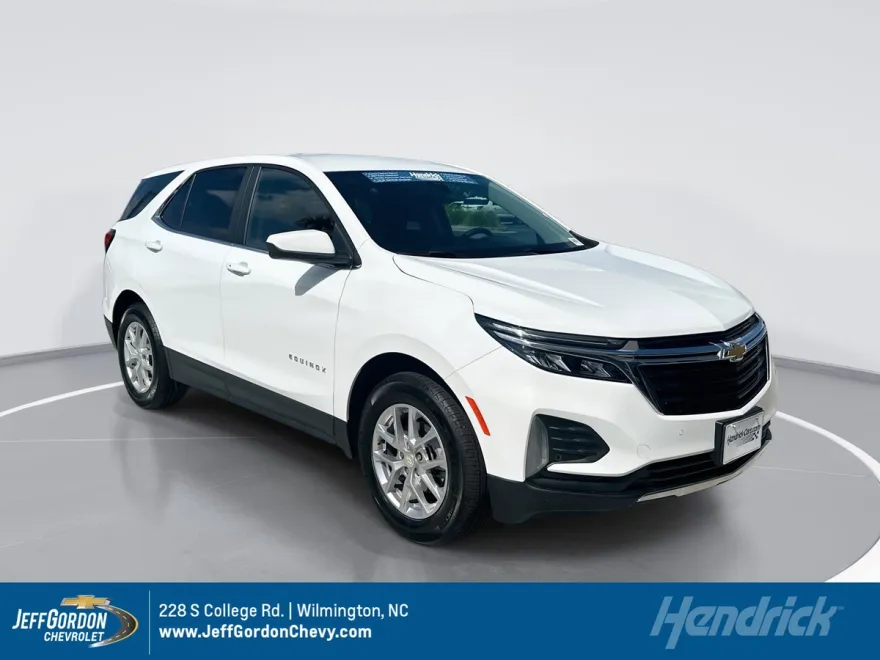 2023 Chevrolet Equinox LT photo 1