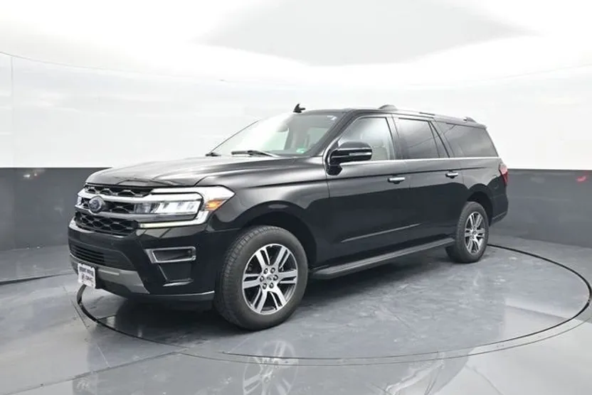 2024 Ford Expedition MAX Limited photo 1