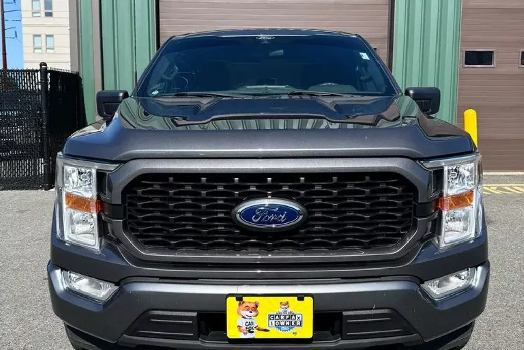 2022 Ford F-150 XL photo 1