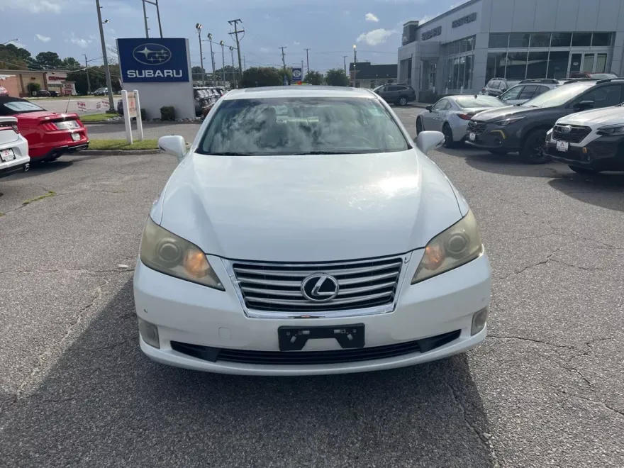 2011 Lexus ES 350 photo 1