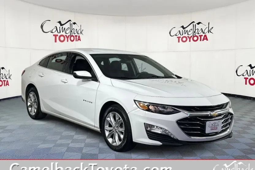 2023 Chevrolet Malibu 1LT photo 1