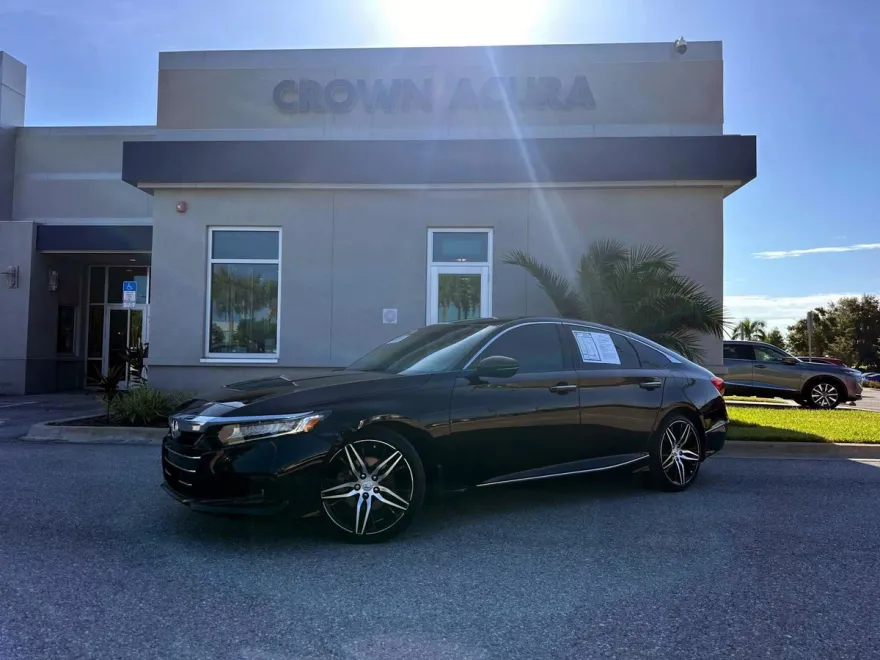 2022 Honda Accord Touring 2.0T photo 1