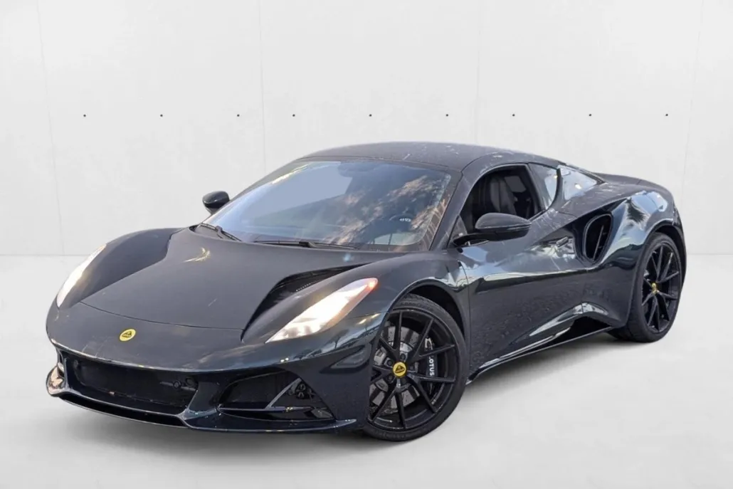 2024 Lotus Emira First Edition photo 1