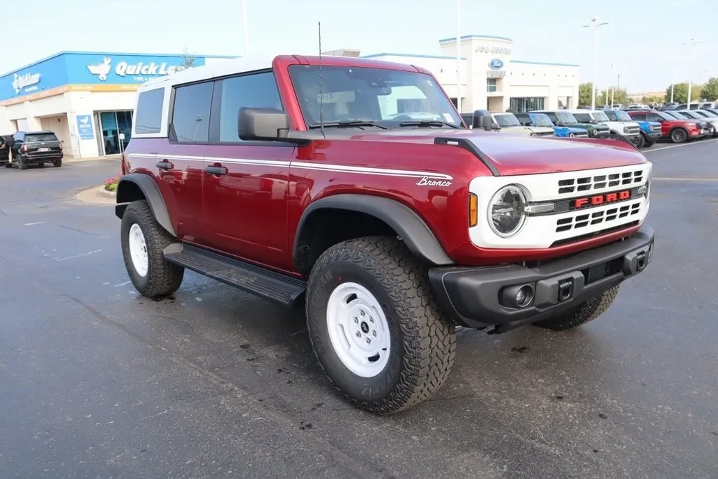 2025 Ford Bronco Heritage First Edition photo 1