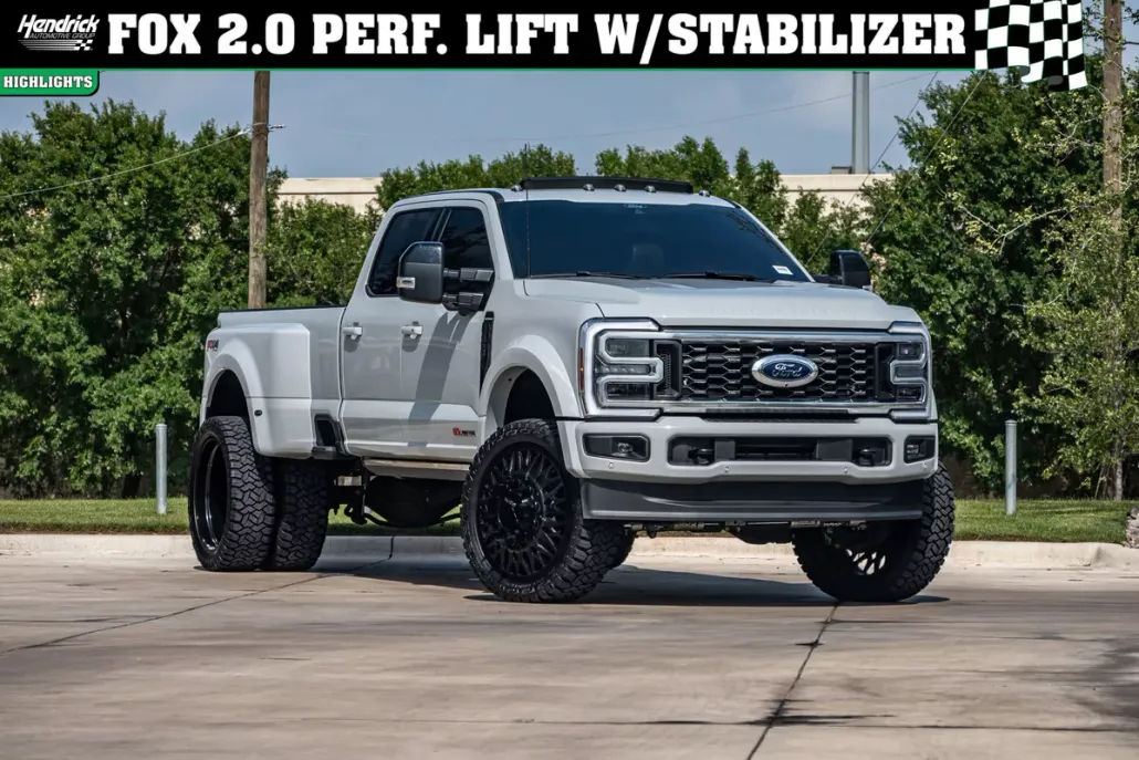 2025 Ford F-450 Platinum photo 1