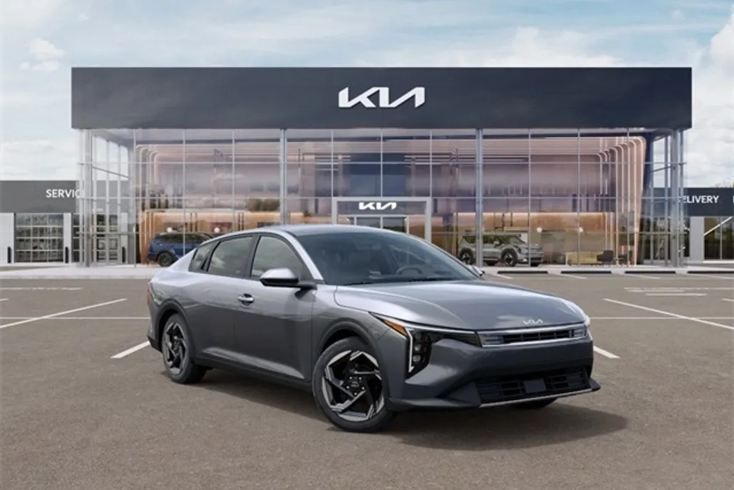 2025 Kia K4 EX photo 1