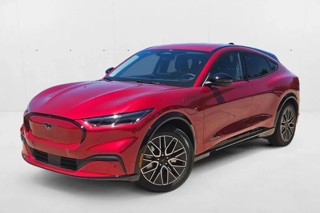 2024 Ford Mustang Mach-E Premium photo 1