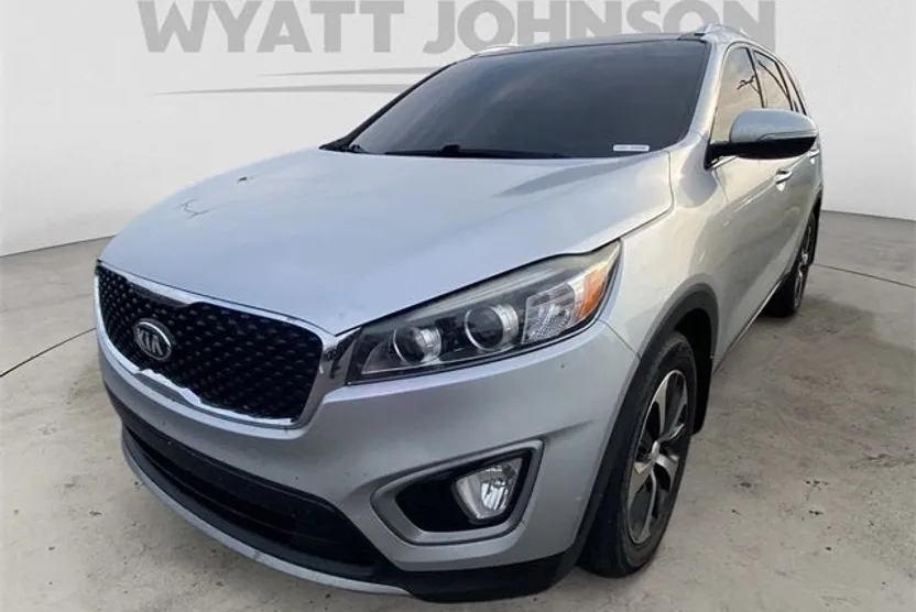 2016 Kia Sorento EX photo 1
