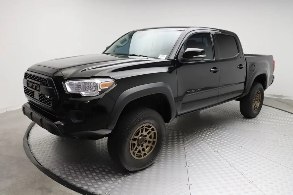 2023 Toyota Tacoma Trail Edition photo 1