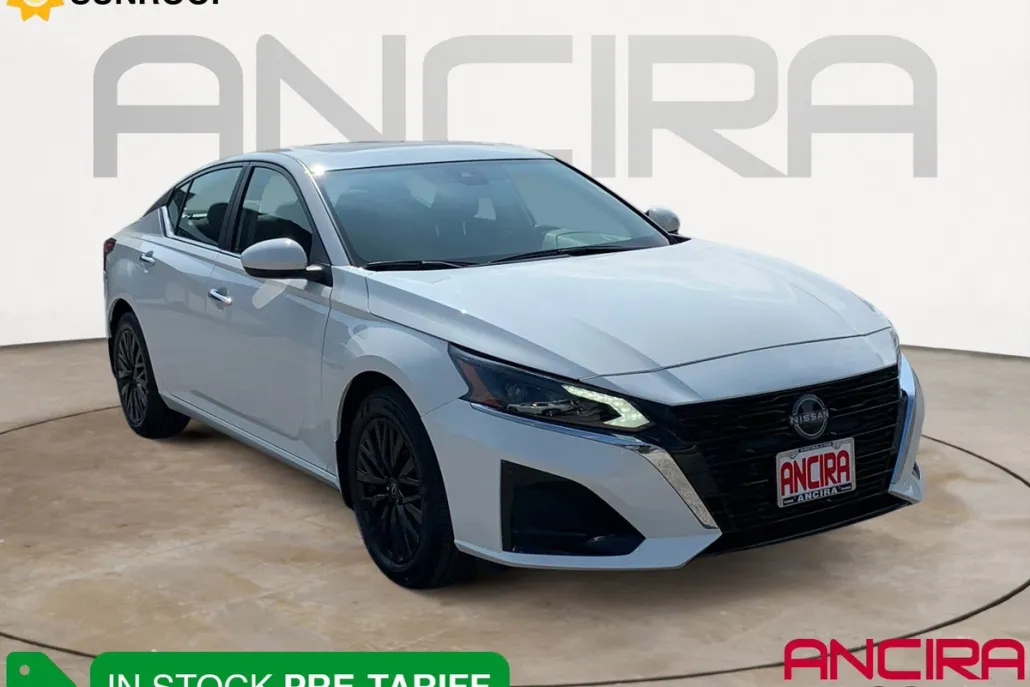 2025 Nissan Altima SV photo 1