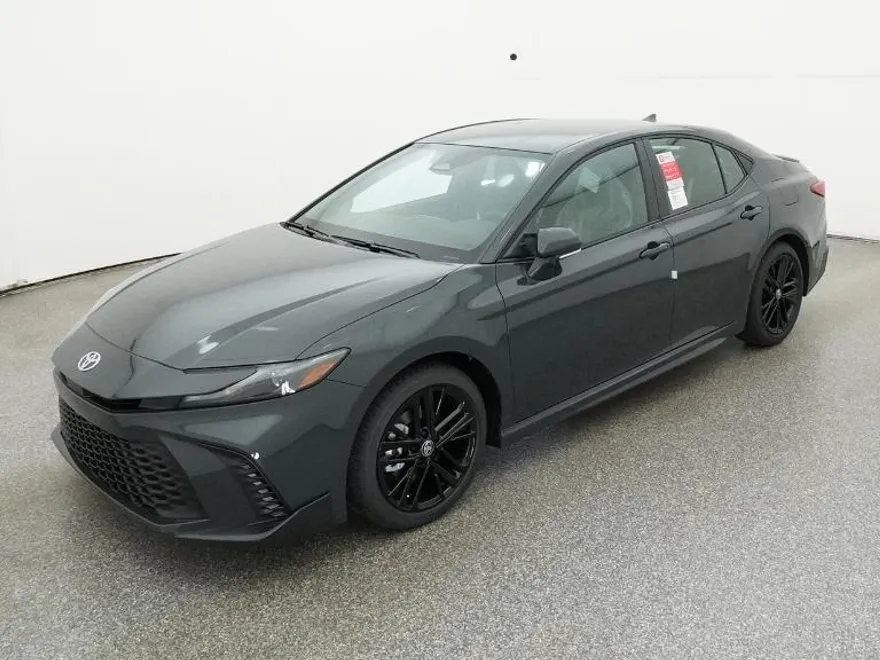 2026 Toyota Camry SE photo 1