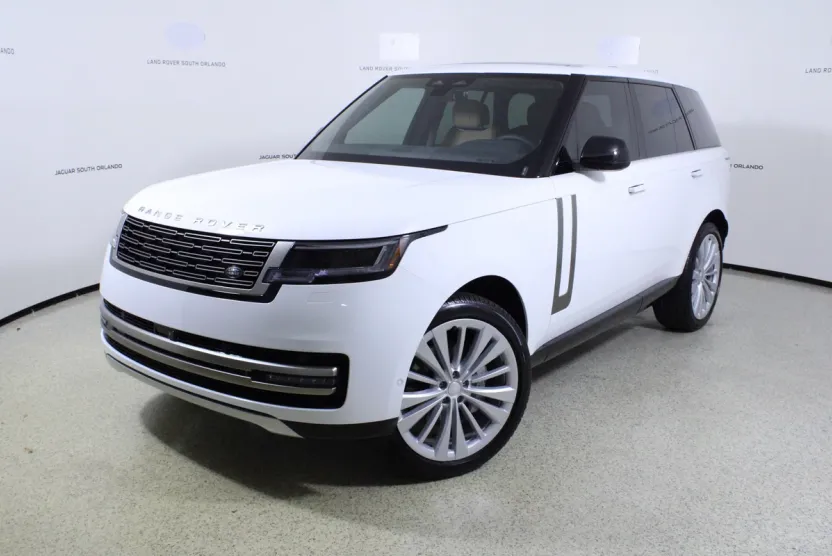 2025 Land Rover Range Rover SE photo 1