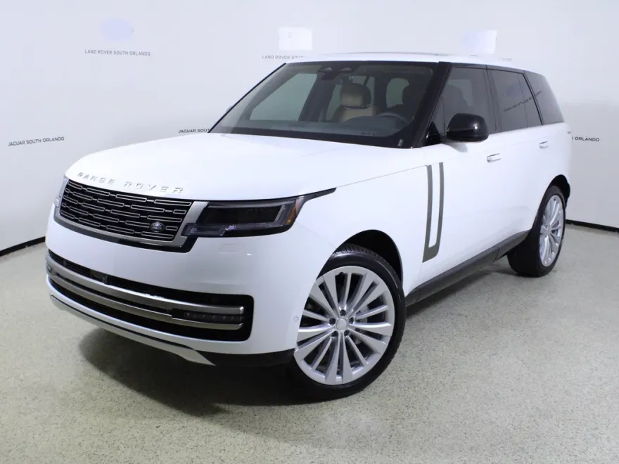 2025 Land Rover Range Rover SE photo 1
