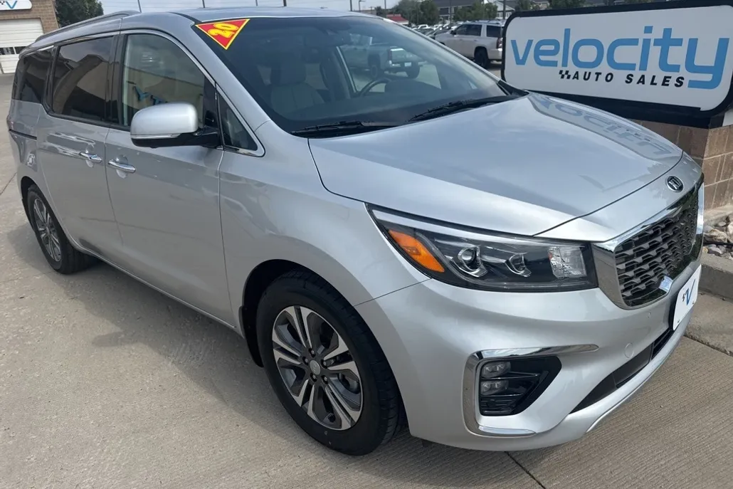 2020 Kia Sedona SX photo 1