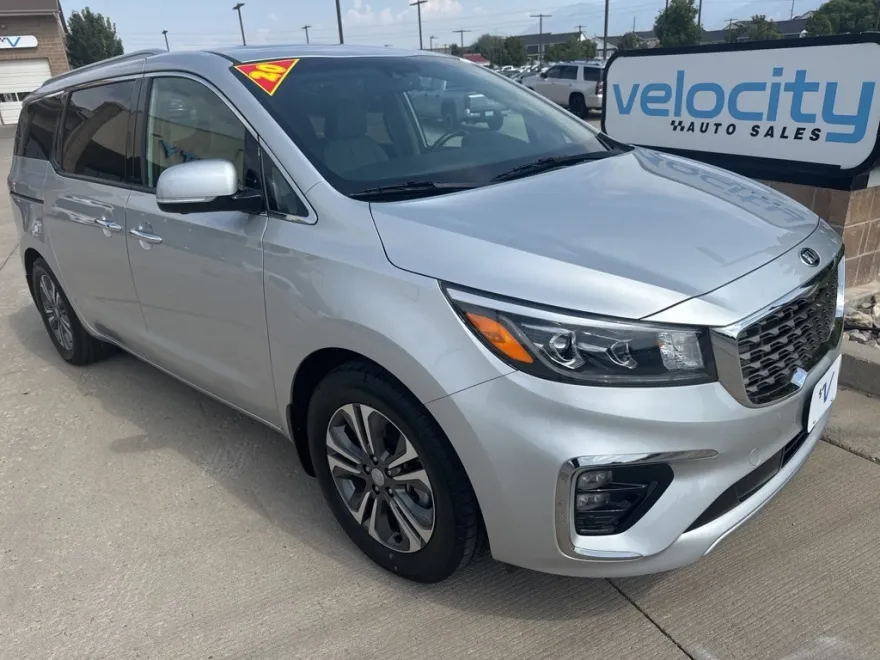 2020 Kia Sedona SX photo 1
