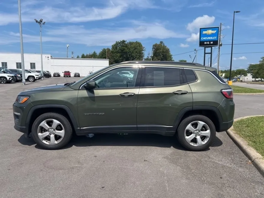2018 Jeep Compass Latitude photo 1