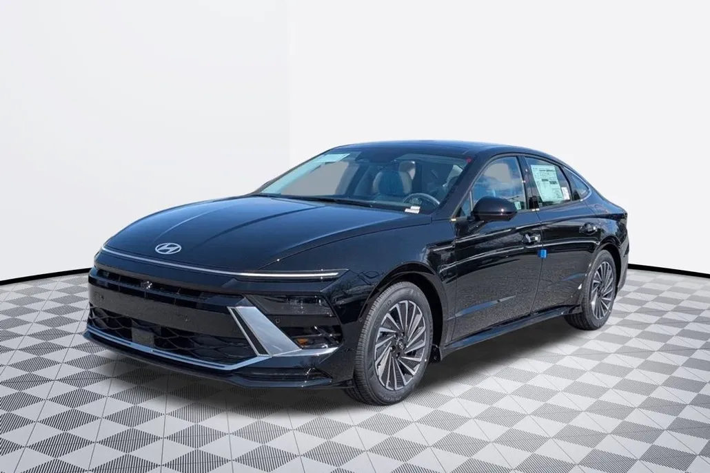 2025 Hyundai Sonata Hybrid Limited photo 1