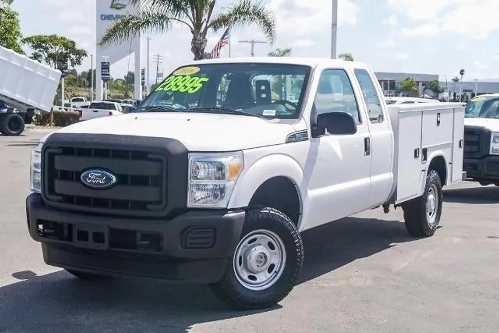2016 Ford F-350 XL photo 1
