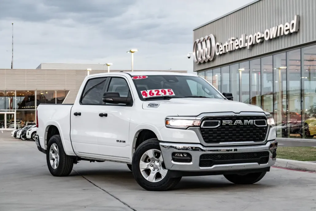 2025 Ram 1500 Big Horn photo 1