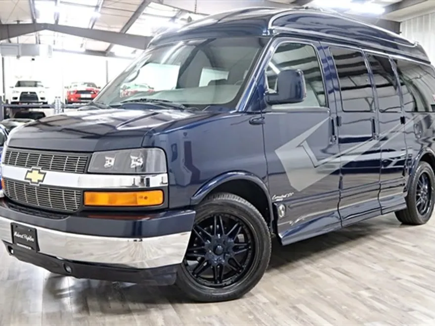 2006 Chevrolet Express 1500 photo 1