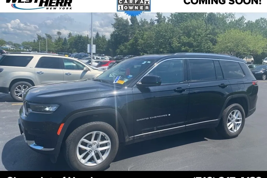 2023 Jeep Grand Cherokee Laredo photo 1