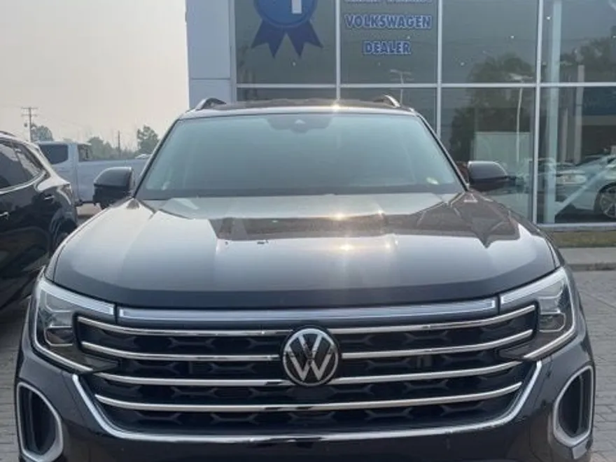 2024 Volkswagen Atlas SE Technology photo 1