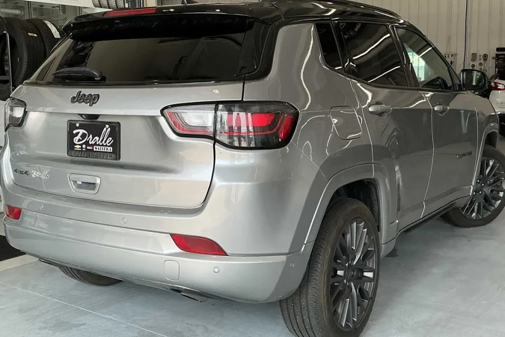 2023 Jeep Compass High Altitude photo 1