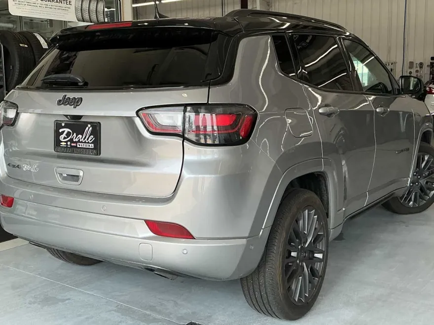 2023 Jeep Compass High Altitude photo 1