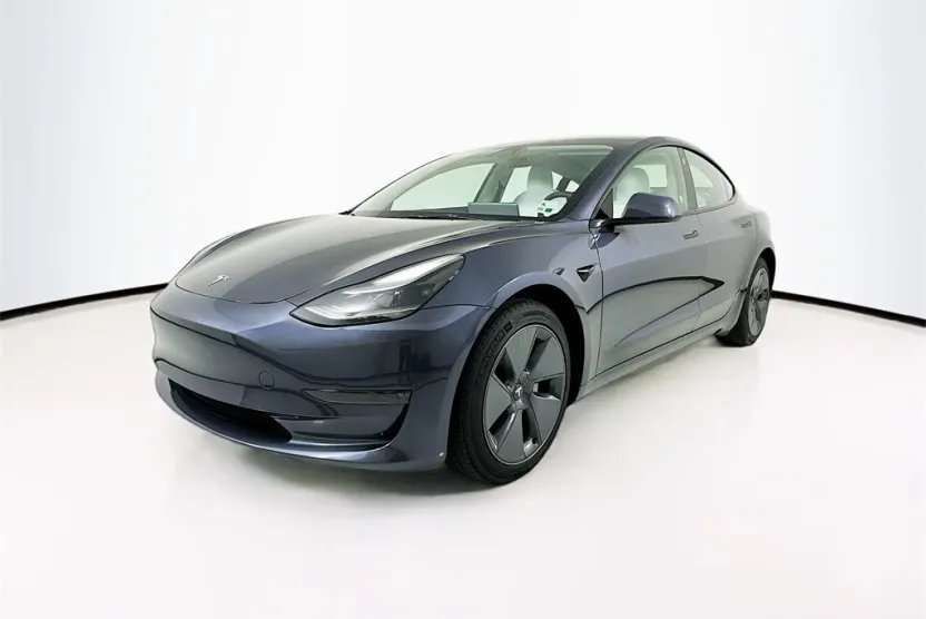 2023 Tesla Model 3 photo 1