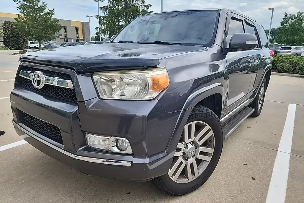 2011 Toyota 4Runner Limited photo 1