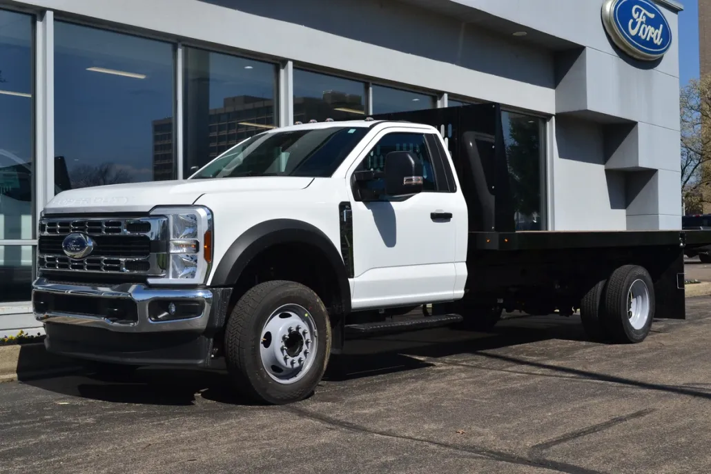 2024 Ford F-550 XL photo 1