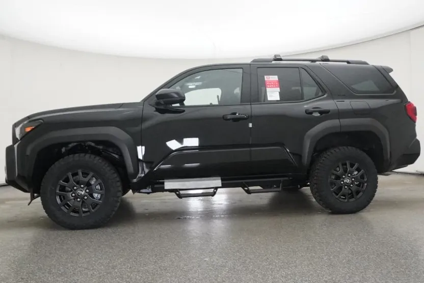 2025 Toyota 4Runner SR5 photo 1