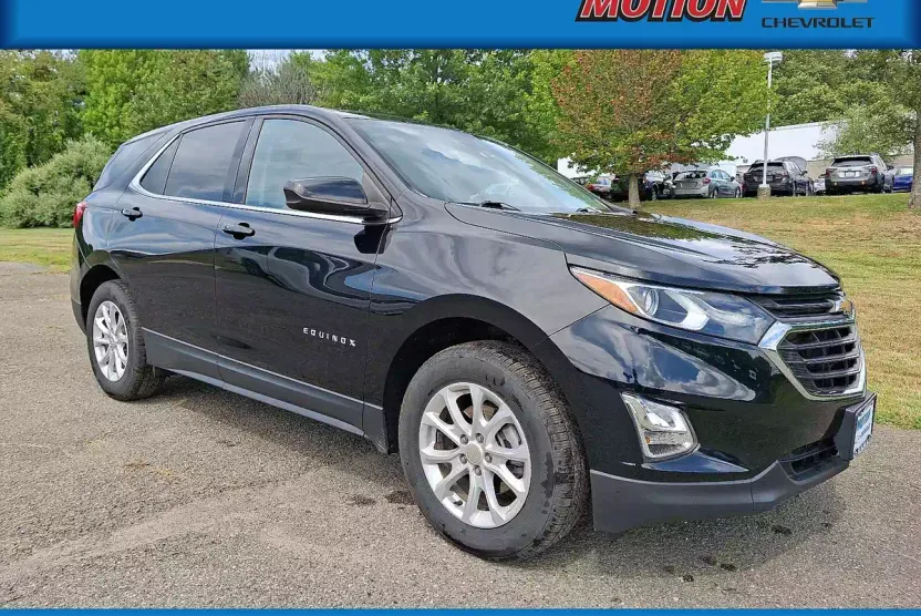 2020 Chevrolet Equinox LT photo 1