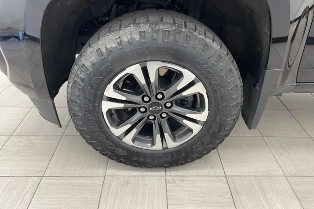 2022 Chevrolet Colorado Z71 photo 1
