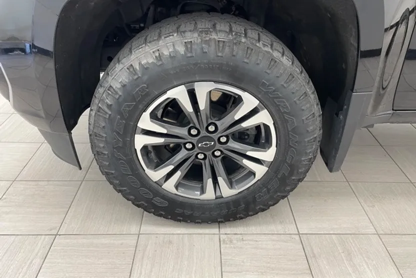 2022 Chevrolet Colorado Z71 photo 1