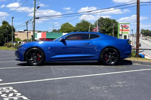 2019 Chevrolet Camaro 2LT Coupe photo 3