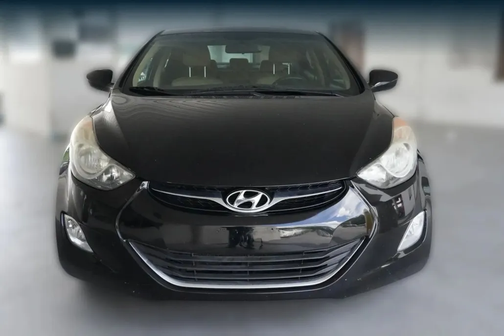 2013 Hyundai Elantra GLS photo 1