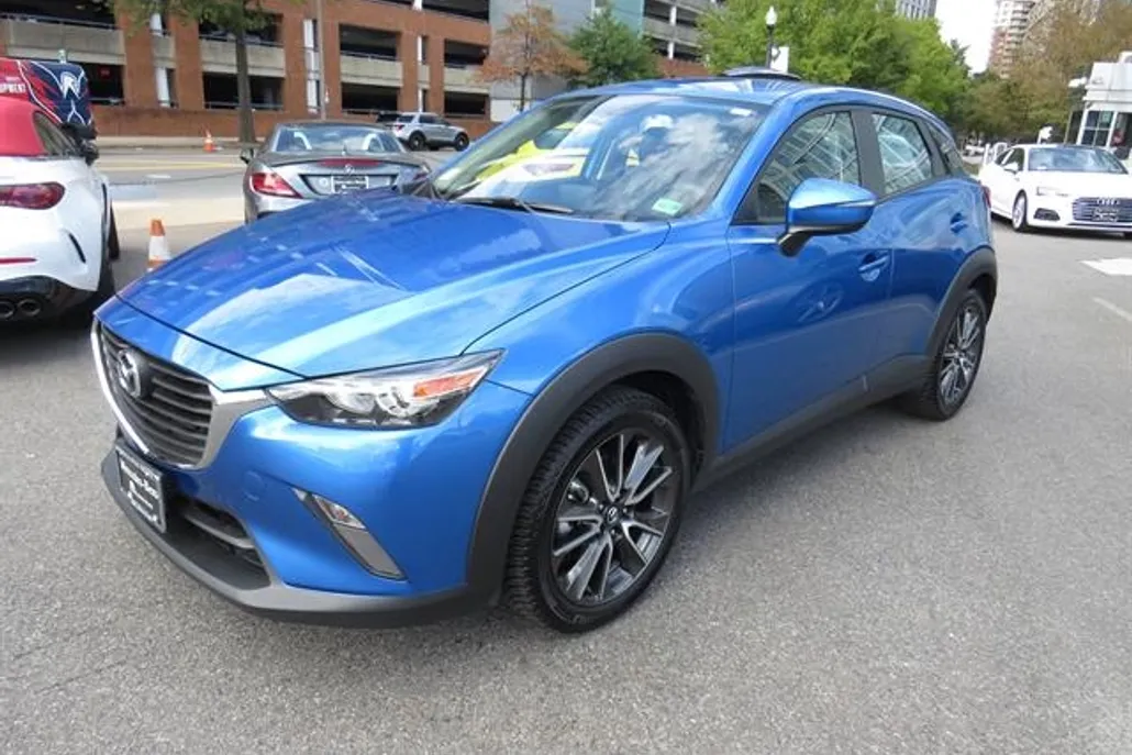 2017 Mazda CX-3 Touring photo 1
