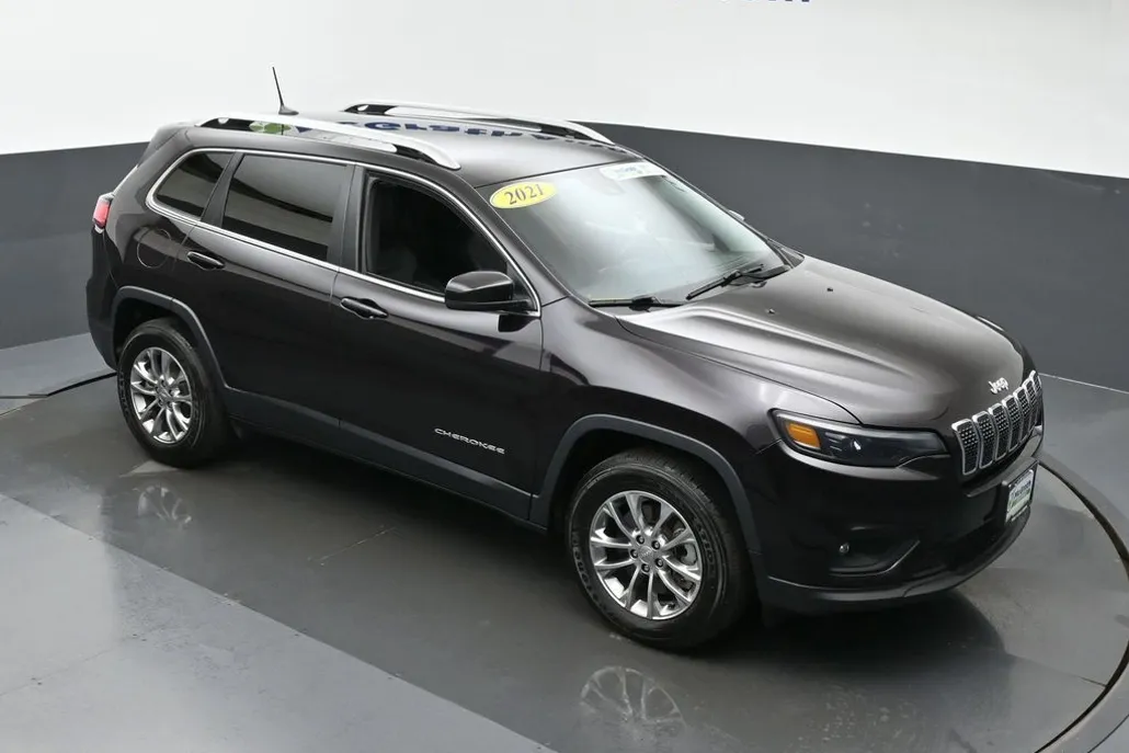 2021 Jeep Cherokee Latitude Lux photo 1