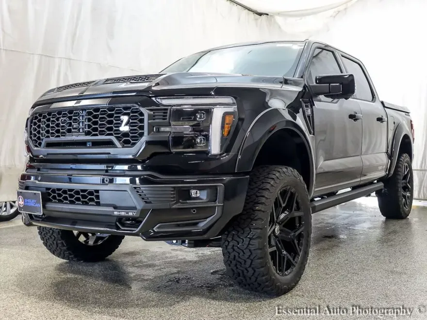 2025 Ford F-150 Lariat photo 1