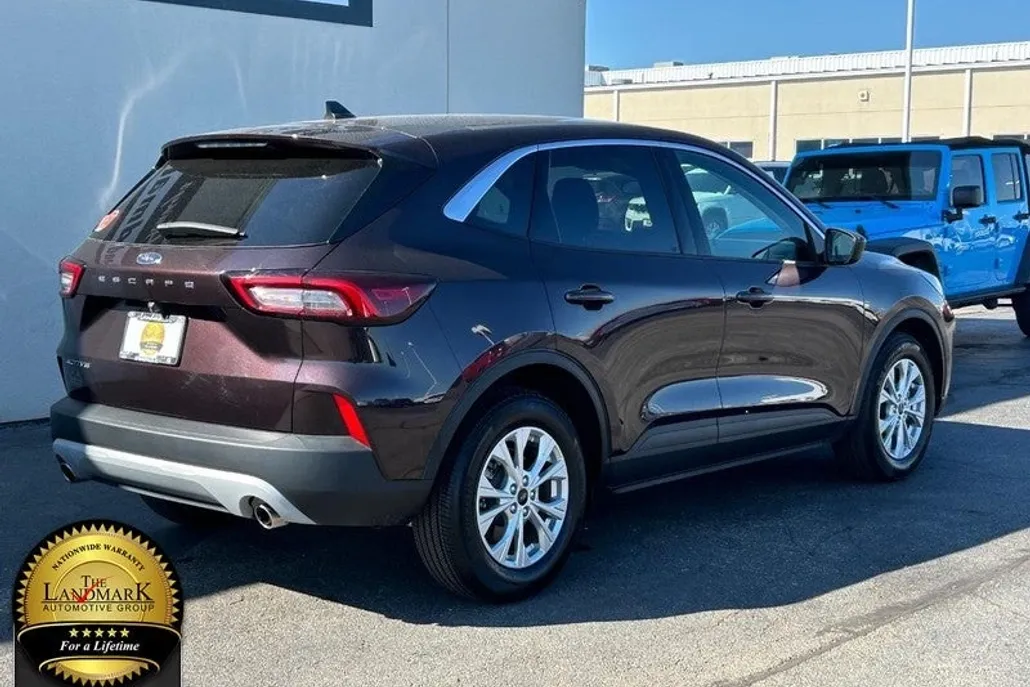 2023 Ford Escape Active photo 1