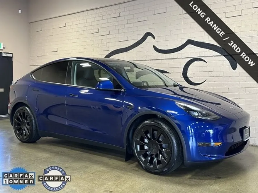 2024 Tesla Model Y Long Range photo 1