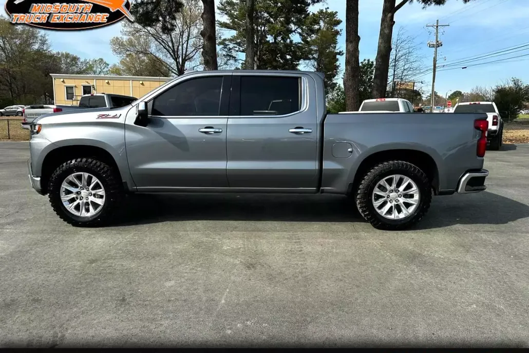2021 Chevrolet Silverado 1500 LTZ photo 1