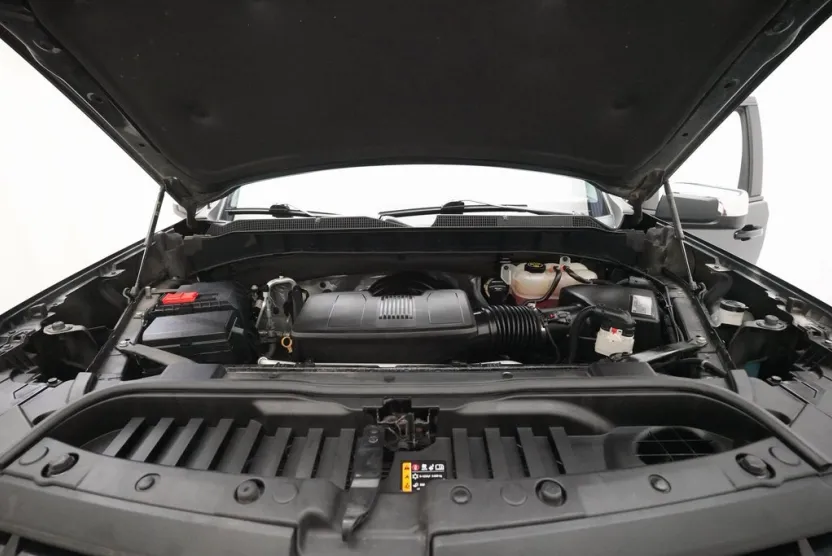2019 Chevrolet Silverado 1500 LT photo 1